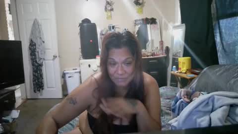 Snapshot of bigolemini chatting on October 2025 06:38:02 PM the Mini mami online show from October 2025 06:38:02 PM