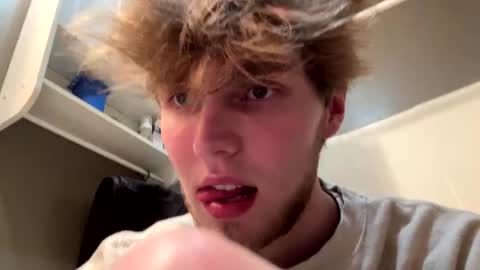 Snapshot of bigskinnyboyshh chatting on February 2025 09:56:01 AM bigskinnyboyshh online show from February 2025 09:56:01 AM