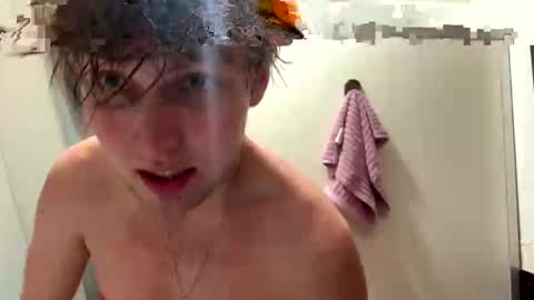 Snapshot of bigskinnyboyshh chatting on October 2025 01:17:02 AM bigskinnyboyshh online show from October 2025 01:17:02 AM