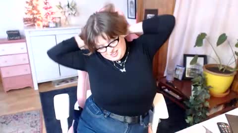 Snapshot of bigtiddygoddess chatting on December 2024 05:58:02 PM Morgan Lafeuille online show from December 2024 05:58:02 PM