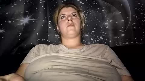 bigtitslala online show from October 2025 07:24:01 PM