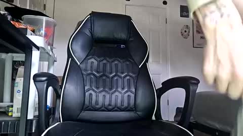 Snapshot of bigwhited2115 chatting on November 2025 08:57:01 PM Onlyfans redheadedwhitedick online show from November 2025 08:57:01 PM