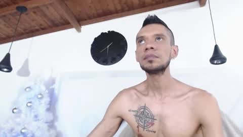 Snapshot of bigzehuz chatting on December 2024 08:33:01 PM andres online show from December 2024 08:33:01 PM