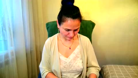 Snapshot of bililay chatting on October 2025 11:47:02 AM DOM NIKA online show from October 2025 11:47:02 AM