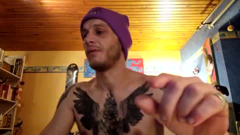 Snapshot of billy_fingercut chatting on January 2025 04:27:02 PM Billy FingerCut online show from January 2025 04:27:02 PM