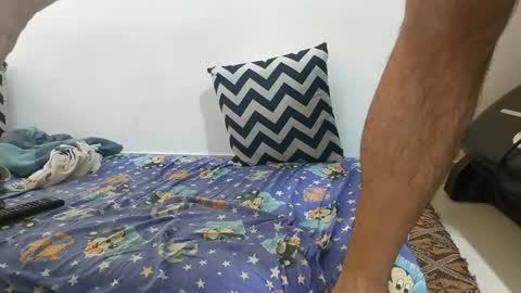 Bir Hans online show from October 2025 07:17:01 AM