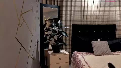  ..  .. online show from October 2025 03:16:02 AM