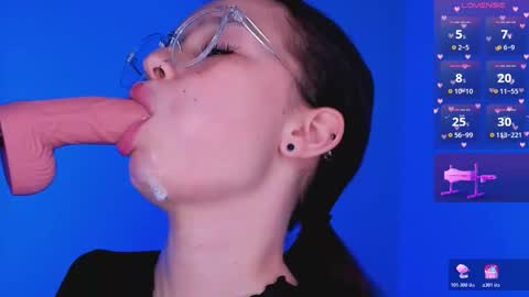 Diana online show from November 2025 05:23:02 PM