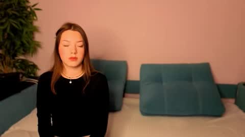 Julia online show from October 2025 09:06:02 AM