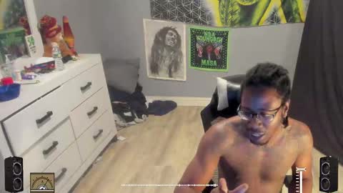 Snapshot of blaccanalmatters chatting on October 2025 11:26:02 PM Plant Base Streamers From Pennsylvania online show from October 2025 11:26:02 PM