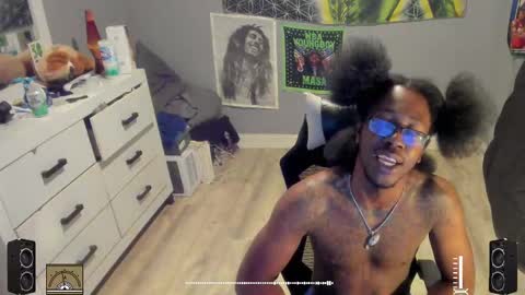 Snapshot of blaccanalmatters chatting on October 2025 12:21:02 AM Plant Base Streamers From Pennsylvania online show from October 2025 12:21:02 AM