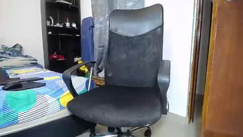 Snapshot of black_diamond_t chatting on February 2025 02:34:02 PM Black Diamond online show from February 2025 02:34:02 PM