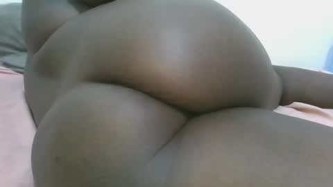 black_goddess200 online show from February 2025 01:16:01 PM