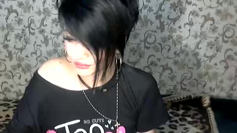 black_hot_01 online show from September 2025 04:05:01 AM