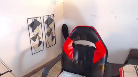 Snapshot of black_raiden chatting on October 2025 08:57:01 PM black raiden online show from October 2025 08:57:01 PM