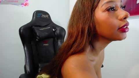 Tifany online show from December 2024 12:45:02 PM