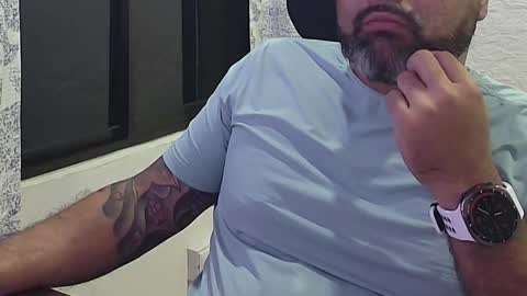 blackfirebird online show from October 2025 12:08:02 AM