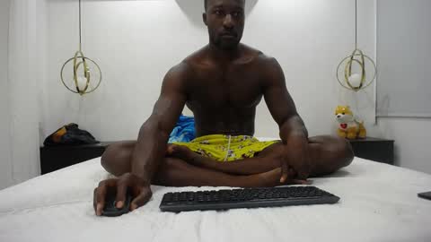 Twtter 1MikeBeckford            Onlyfns beckfordmike online show from December 2024 09:07:02 AM