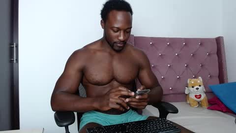 Twtter 1MikeBeckford            Onlyfns beckfordmike online show from February 2025 03:16:02 PM
