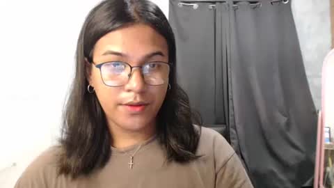 Snapshot of blackpinayts chatting on October 2025 03:51:02 PM Ellez online show from October 2025 03:51:02 PM