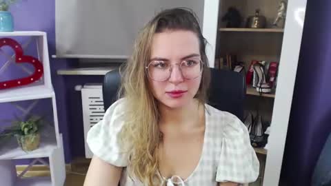 Z O E Y online show from December 2024 05:37:02 AM