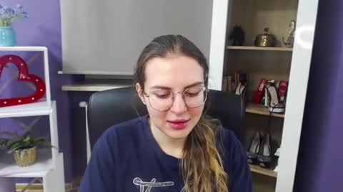 Z O E Y online show from January 2025 05:28:02 AM