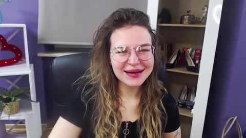 Z O E Y online show from January 2025 05:26:02 AM