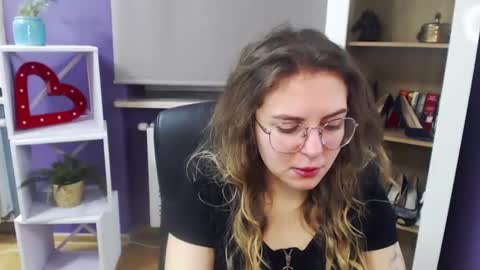 Z O E Y online show from January 2025 05:31:02 AM