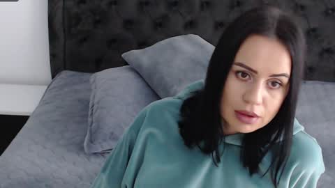 Mira online show from December 2024 01:43:01 PM