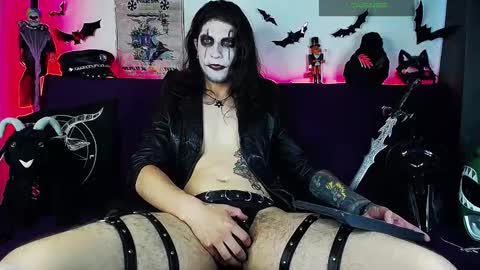 Snapshot of blackwolf_6 chatting on October 2025 05:43:02 PM Dave online show from October 2025 05:43:02 PM