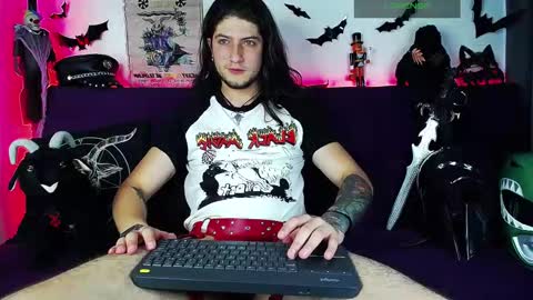 Snapshot of blackwolf_6 chatting on October 2025 07:11:01 PM Dave online show from October 2025 07:11:01 PM