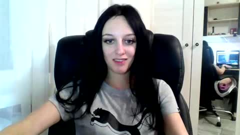 Ivy online show from January 2025 05:00:01 PM