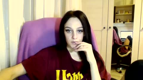 Ivy online show from February 2025 05:02:02 PM