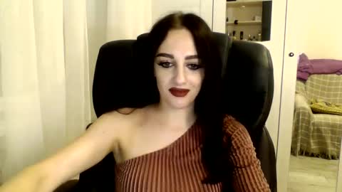 Ivy online show from February 2025 05:04:02 PM