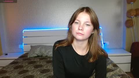 Sophie online show from October 2025 02:49:01 PM