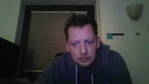 Snapshot of blonde32m chatting on December 2024 03:33:02 AM blonde32m online show from December 2024 03:33:02 AM