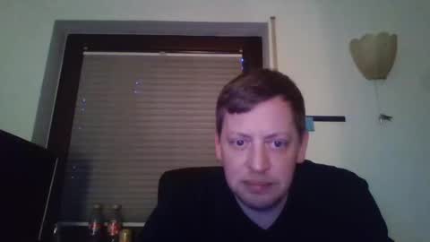 Snapshot of blonde32m chatting on January 2025 03:35:02 PM blonde32m online show from January 2025 03:35:02 PM