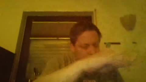 Snapshot of blonde32m chatting on October 2025 11:14:01 PM blonde32m online show from October 2025 11:14:01 PM