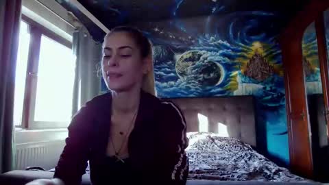 Snapshot of blonde4pasion chatting on October 2025 01:01:01 PM blonde4pasion online show from October 2025 01:01:01 PM