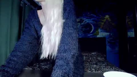 Snapshot of blonde4pasion chatting on November 2025 09:39:01 PM blonde4pasion online show from November 2025 09:39:01 PM