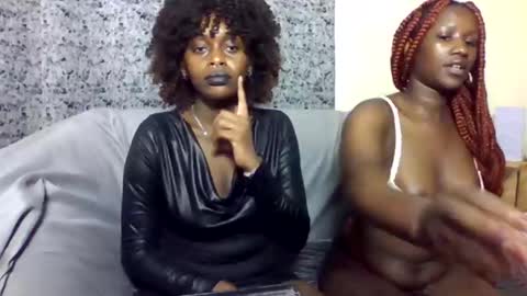 Snapshot of blonde_barby chatting on November 2025 02:30:01 PM blonde_barby online show from November 2025 02:30:01 PM