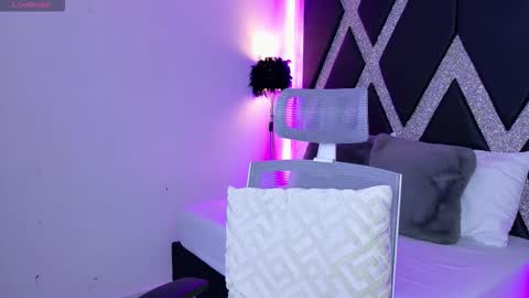 Snapshot of blonde_cat1515 chatting on November 2025 02:10:02 AM alejandra online show from November 2025 02:10:02 AM