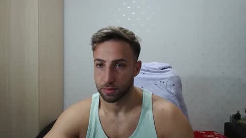 Snapshot of blondeagle chatting on November 2025 09:44:02 AM Mr Blond online show from November 2025 09:44:02 AM