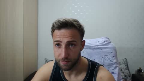 Snapshot of blondeagle chatting on November 2025 11:22:02 AM Mr Blond online show from November 2025 11:22:02 AM