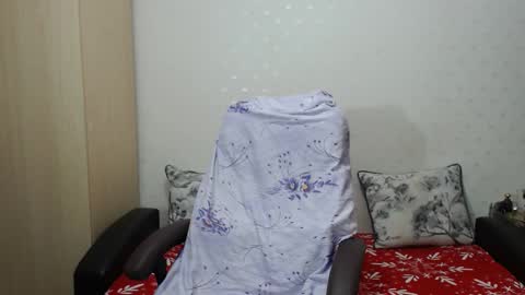 Snapshot of blondeagle chatting on November 2025 07:40:01 AM Mr Blond online show from November 2025 07:40:01 AM