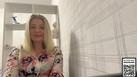 Snapshot of blondie_xoxoxo chatting on October 2025 05:46:01 PM blondie_xoxoxo online show from October 2025 05:46:01 PM