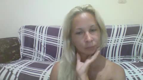 Snapshot of blondiepam23 chatting on October 2025 05:57:02 PM BlondiePam online show from October 2025 05:57:02 PM