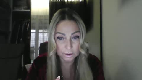 Iren online show from October 2025 08:27:02 AM