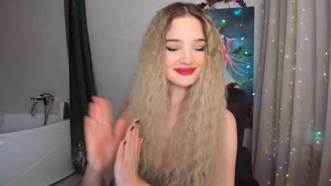 Sophia online show from December 2024 04:09:01 AM