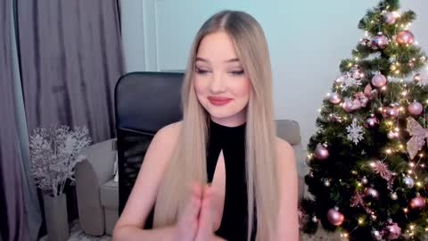 Sophia online show from December 2024 02:30:01 AM